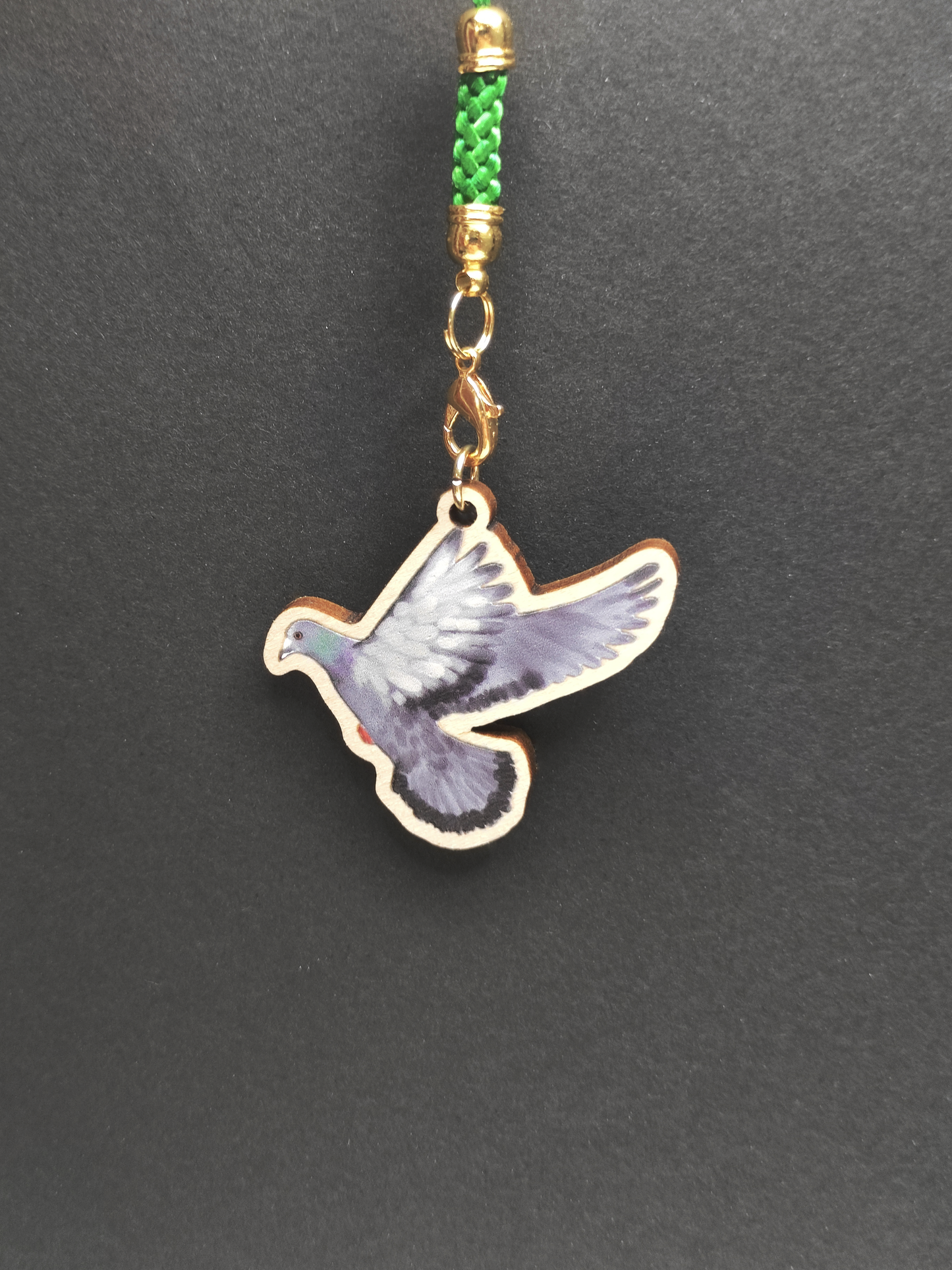 Eurasian Birds: Street Pigeon - Wooden Charm