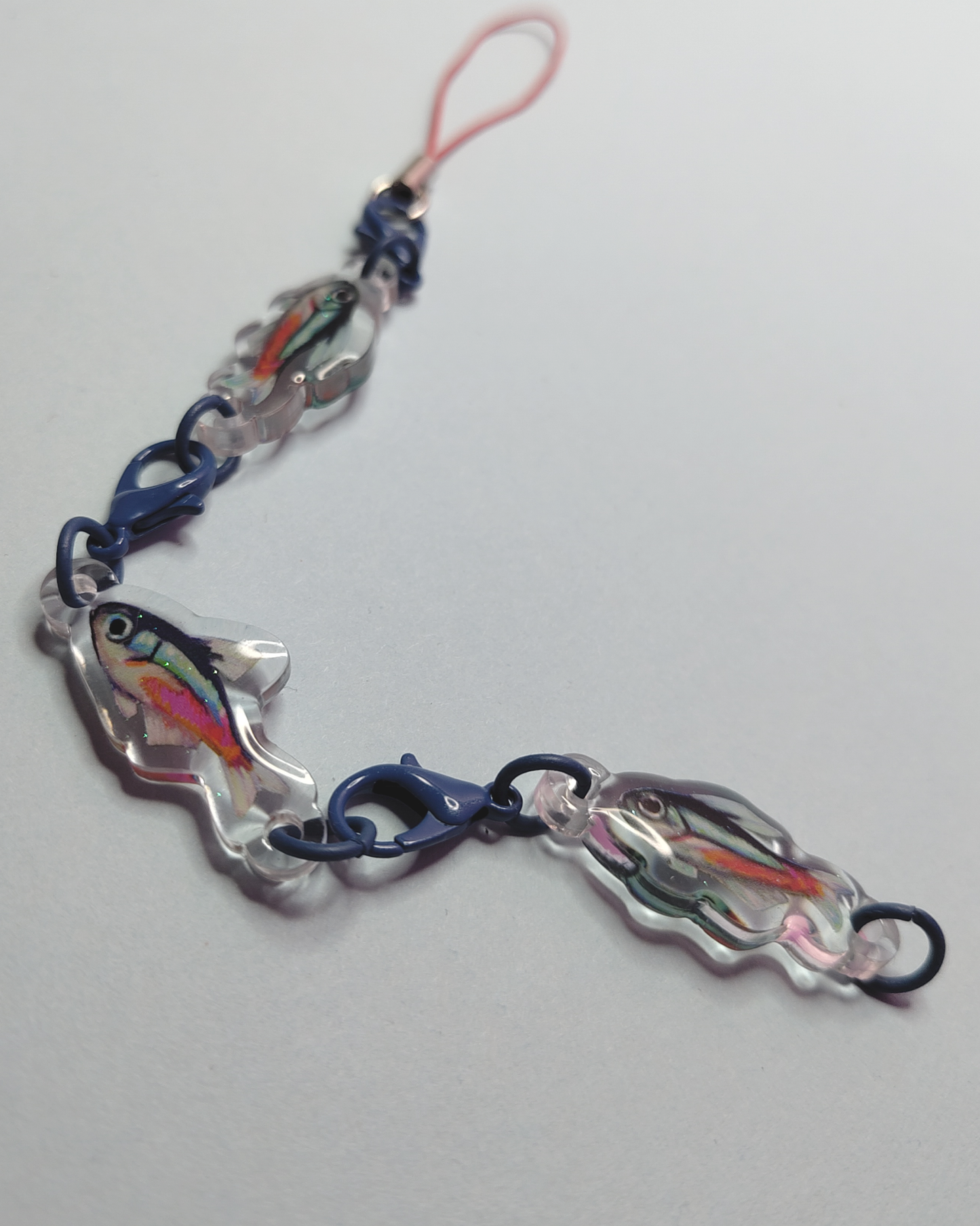 Man, I Love Fish: Neon tetra - chain-link charm