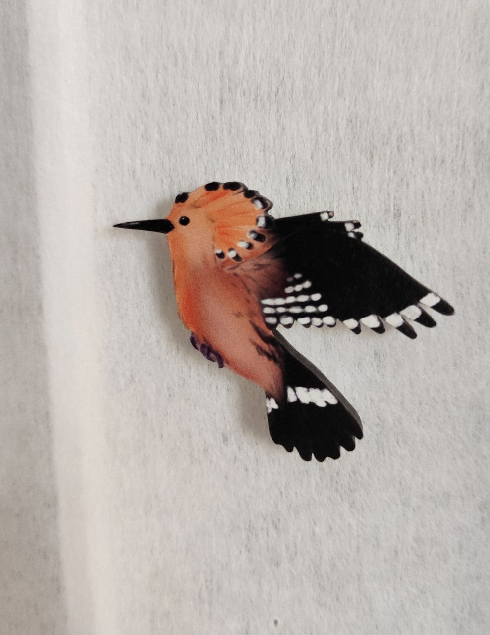 Eurasian Birds: Hoopoe - Wooden Pin - Wooden Pin Badges - Unleash The Merch!